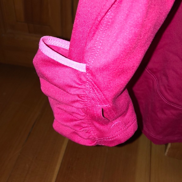 Workout top - Picture 3 of 4